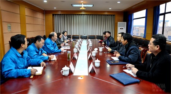 管兵向調研組匯報專利工作情況 管兵向調研組匯報專利工作情況