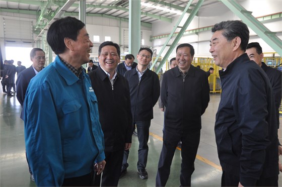 安徽省常務副省長鄧向陽來皖南電氣調研 安徽省常務副省長鄧向陽來皖南電氣調研