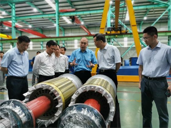 圖為省政協副主席韓軍在威能電機調研 圖為省政協副主席韓軍在威能電機調研